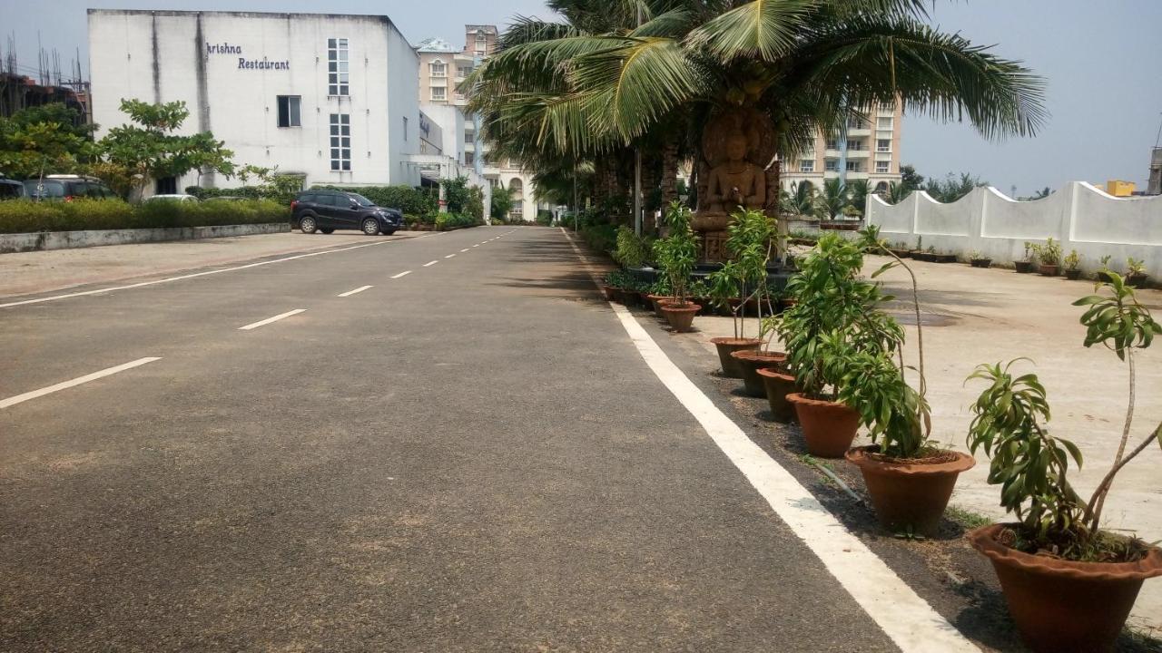 De Sea Apartments 普里 外观 照片